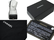Load image into Gallery viewer, CHANEL シャネル ボーイシャネル チェーン ショルダーバッグ A92193 18番台 カーフスキン ブラック ヴィンテージシルバー金具 美品 中古 61694