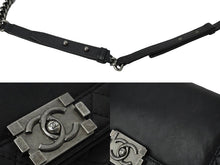 Load image into Gallery viewer, CHANEL シャネル ボーイシャネル チェーン ショルダーバッグ A92193 18番台 カーフスキン ブラック ヴィンテージシルバー金具 美品 中古 61694