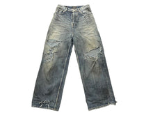 画像をギャラリービューアに読み込む, 極美品 BALENCIAGA バレンシアガ バギーデニムパンツ 745213 日本製 サイズXS ブルー 中古 61696