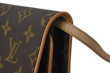 Load image into Gallery viewer, 極美品 LOUIS VUITTON ルイヴィトン モノグラム ポシェットツインGM ショルダーバッグ M51852 ブラウン ゴールド金具 中古 61817