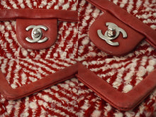 Load image into Gallery viewer, CHANEL シャネル ショルダーバッグ ツイード チェーン ショルダーバッグ 6番台 レッド ホワイト ココマーク ロゴ 良品 中古 61934