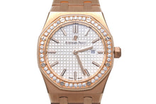 Load image into Gallery viewer, 極美品 AUDEMARS PIGUET オーデマピゲ ロイヤルオーク クォーツ 67651OR.ZZ.1261OR.01 中古 61901