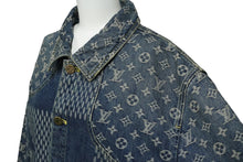 Load image into Gallery viewer, 極美品 LOUIS VUITTON ルイヴィトン ジャイアントダミエウェーブスモノグラムデニムジャケット NIGO 20AW サイズ52 中古 62095