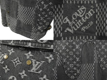 Load image into Gallery viewer, LOUIS VUITTON ルイヴィトン × NIGO ニゴー コラボ ジャイアントダミエウェーブス デニムジャケット モノグラム 54 美品 中古 62102