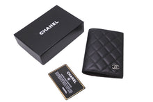 画像をギャラリービューアに読み込む, 極美品 CHANEL シャネル パスポートケース マトラッセ ココマーク ラムスキン ブラック シルバー金具 中古 62120