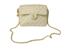Load image into Gallery viewer, CHANEL シャネル ブリリアント 玉付き ビジューチェーンショルダーバッグ ココマーク キャビアスキン 2番台 1992年 ベージュ美品 中古 62153