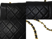 Load image into Gallery viewer, 極美品 CHANEL シャネル チェーンショルダーバッグ ダイアナマトラッセ 22 4番台 ラムスキン ブラック ゴールド金具 中古 62167