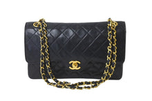 Load image into Gallery viewer, CHANEL シャネル マトラッセ 25 ダブルフラップ ショルダーバッグ 1番台 ココマーク ブラック ラムスキン ゴールド金具 美品 中古 62212