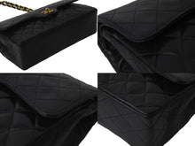 Load image into Gallery viewer, CHANEL シャネル マトラッセ 25 ダブルフラップ ショルダーバッグ 1番台 ココマーク ブラック ラムスキン ゴールド金具 美品 中古 62212