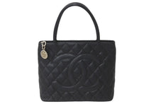 画像をギャラリービューアに読み込む, 極美品 CHANEL シャネル 復刻トートバック A01804 15番台 キャビアスキン ブラック シルバープレート 中古 62280