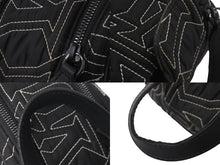 画像をギャラリービューアに読み込む, LOUIS VUITTON ルイヴィトン スノー カプセル コレクション ドップキット ナイロン ブラック M21435 ICチップ 良品 中古 62281