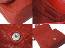 Load image into Gallery viewer, 極美品 CHANEL シャネル ショルダーバッグ ココマーク マトラッセ キャビアスキン 29番台 レッド レッド金具 中古 62323