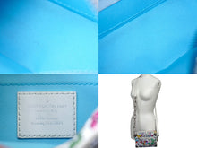 Load image into Gallery viewer, LOUIS VUITTON ルイヴィトン ミニ・ソフトトランク ショルダーバッグ 23SS モノグラム・コミック M82008 ホワイト 美品 中古 62418