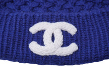 画像をギャラリービューアに読み込む, 極美品 CHANEL シャネル ココマーク カシミヤ ニットキャップ ブルー ロゴ ビーニー 帽子 ニット帽 小物 美品 中古 62449