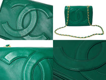 Load image into Gallery viewer, CHANEL シャネル チェーンショルダーバッグ ココマーク ヴィンテージ 0番台 ラムスキン グリーン ゴールド金具 美品 中古 62469