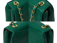 Load image into Gallery viewer, CHANEL シャネル チェーンショルダーバッグ ココマーク ヴィンテージ 0番台 ラムスキン グリーン ゴールド金具 美品 中古 62469