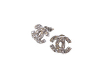 Load image into Gallery viewer, CHANEL シャネル ココマーク ラインストーン ピアス 03A シルバー ロゴ ジュエリー アクセサリー 小物 美品 中古 62492