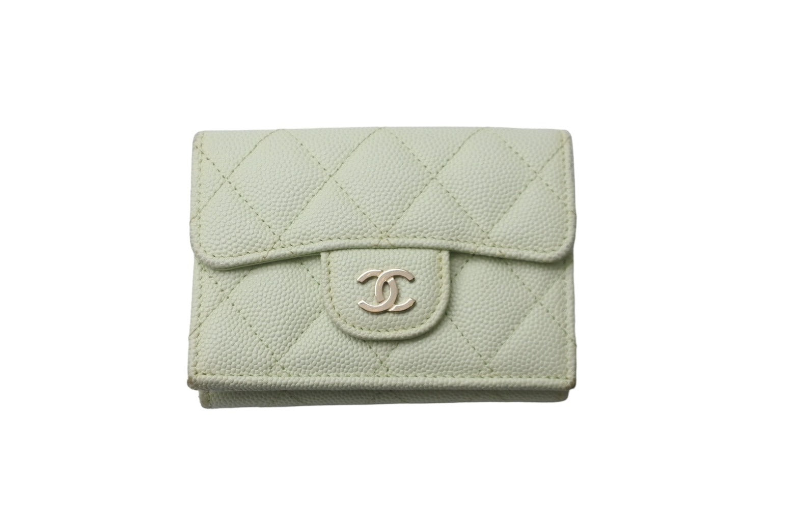 CHANEL シャネル クラシック スモール フラップ ウォレット 31番台 キャビアスキン ライトグリーン ゴールド金具 美品 中古 62497 –  Casanova Vintage