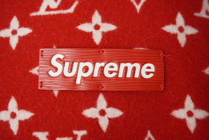 LOUIS VUITTON ルイ ヴィトン × SUPREME シュプリーム コラボ クッション 枕 ピロー モノグラム MP1886 レッド 美品 中古 62521