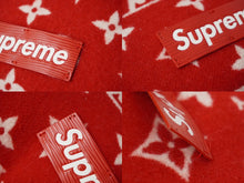 Load image into Gallery viewer, LOUIS VUITTON ルイ ヴィトン × SUPREME シュプリーム コラボ クッション 枕 ピロー モノグラム MP1886 レッド 美品 中古 62521