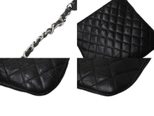 Load image into Gallery viewer, CHANEL シャネル キルティング ココマーク ミニショルダーバッグ 17番台 ブラック シルバーチェーン カーフ 美品 中古 62551