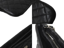Load image into Gallery viewer, CHANEL シャネル キルティング ココマーク ミニショルダーバッグ 17番台 ブラック シルバーチェーン カーフ 美品 中古 62551