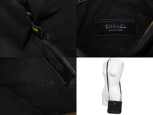 Load image into Gallery viewer, CHANEL シャネル キルティング ココマーク ミニショルダーバッグ 17番台 ブラック シルバーチェーン カーフ 美品 中古 62551