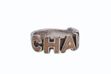 Load image into Gallery viewer, CHANEL シャネル ラウンドロゴ リング 指輪 00T刻印 サイズ11.5号 4.2g シルバー アイボリー 美品 中古 62582
