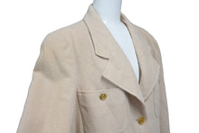画像をギャラリービューアに読み込む, CHANEL シャネル ウール ダブルジャケット U01119V04724 ベージュ サイズ40 ココマークボタン 美品 中古 62615