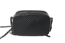 Load image into Gallery viewer, CHANEL シャネル ココボーイ チェーンショルダーバッグ ショルダーバッグ 20番台 ラムスキン ブラック シルバー 美品 中古 62665