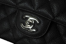 画像をギャラリービューアに読み込む, 極美品 CHANEL シャネル Wフラップ 25 ショルダーバッグ キャビアスキン ランダム マトラッセ シルバー金具 ブラック 中古 62674