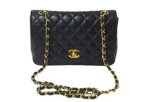 画像をギャラリービューアに読み込む, CHANEL シャネル マトラッセ チェーンショルダー ショルダーバッグ 1番台 ラムスキン ブラック ゴールド金具 美品 中古 62678