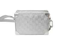 Load image into Gallery viewer, 極美品 LOUIS VUITTON ルイヴィトン ミニソフトトランク ショルダーバッグ M59726 ダミエ・グリッター 22SS シルバー 中古 62691