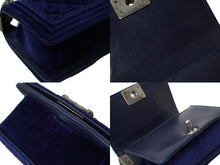 Load image into Gallery viewer, CHANEL シャネル ミニボーイシャネル チェーンショルダーバッグ ベロア 17番台 ネイビー シルバー金具 美品 中古 62722