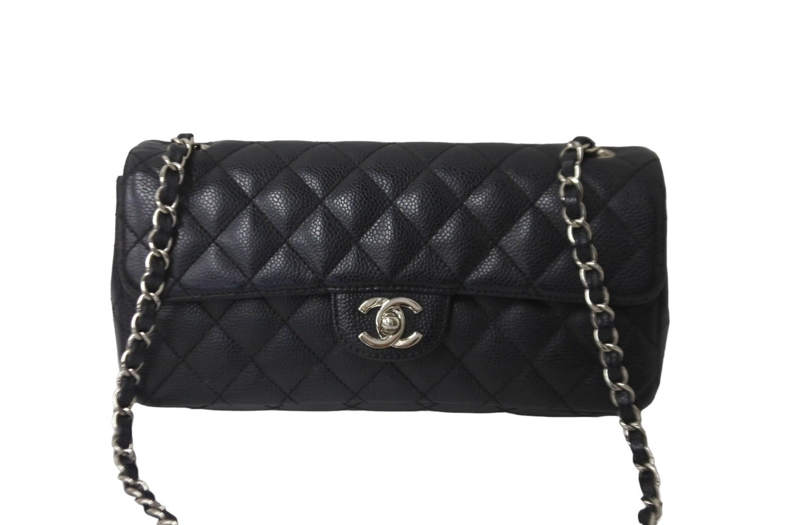 極美品 CHANEL シャネル イーストウエスト ショルダーバッグ キャビアスキン 11番台 黒×シルバー 中古 62731 – Casanova  Vintage