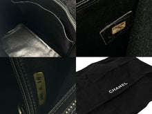 画像をギャラリービューアに読み込む, CHANEL シャネル ハンドバッグ 復刻トート キャビアスキン マトラッセ ココマーク 6番台 シルバー金具 美品 中古 62750