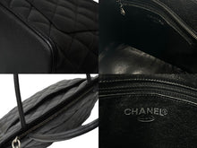 画像をギャラリービューアに読み込む, CHANEL シャネル ハンドバッグ 復刻トート キャビアスキン マトラッセ ココマーク 6番台 シルバー金具 美品 中古 62750