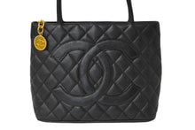 画像をギャラリービューアに読み込む, 極美品 CHANEL シャネル ハンドバッグ 復刻トート キャビアスキン マトラッセ ココマーク 6番台 ゴールド金具 中古 62767