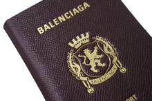 Load image into Gallery viewer, 新品未使用品 BALENCIAGA バレンシアガ パスポートロングウォレット2チケット 7877772AA3R6027 ホワイト ブラック ブルー 62794