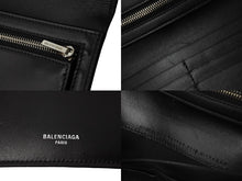 Load image into Gallery viewer, 新品未使用品 BALENCIAGA バレンシアガ パスポートロングウォレット2チケット 7877772AA3R6027 グリーン ホワイト オレンジ 4c067550