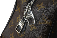 画像をギャラリービューアに読み込む, LOUIS VUITTON ルイヴィトン トゥルーストワレ モノグラムマカサー ポーチ M40378 ブラウン シルバー金具 美品 中古 62814