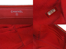 Load image into Gallery viewer, CHANEL シャネル 長財布 チェーンウォレット ココマーク 25番台 レッド キャビアスキン シルバー金具 美品 中古 62827