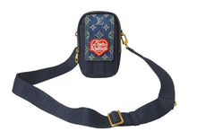 Load image into Gallery viewer, LOUIS VUITTON ルイ ヴィトン ダブルフォンポーチ NIGOコラボ M81060 モノグラムデニム トリヨンレザー ショルダー 美品 中古 62853