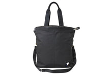 Load image into Gallery viewer, LOUIS VUITTON ルイ ヴィトン ガストンV ムーブ ショルダーバッグ M51104 レザー ブラック シルバー金具 美品 中古 62860