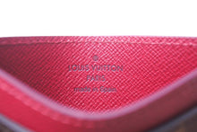 Load image into Gallery viewer, 新品同様 LOUIS VUITTON ルイヴィトン カードケース M60703 ポルト カルト サーンプル モノグラム フューシャ ブラウン 中古 62879