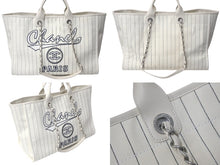 画像をギャラリービューアに読み込む, CHANEL シャネル ドーヴィルGM チェーン トートバッグ ランダム ココマーク ハンドバッグ A67001 ホワイト ブラック 美品 中古 62960
