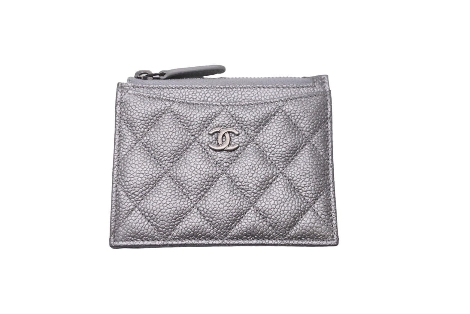 美品CHANEL iPhoneケース キャビアスキン正規品 シルバーココマーク 美品CHANEL iPhoneケース キャビアスキン正規品 シルバーココマーク 美