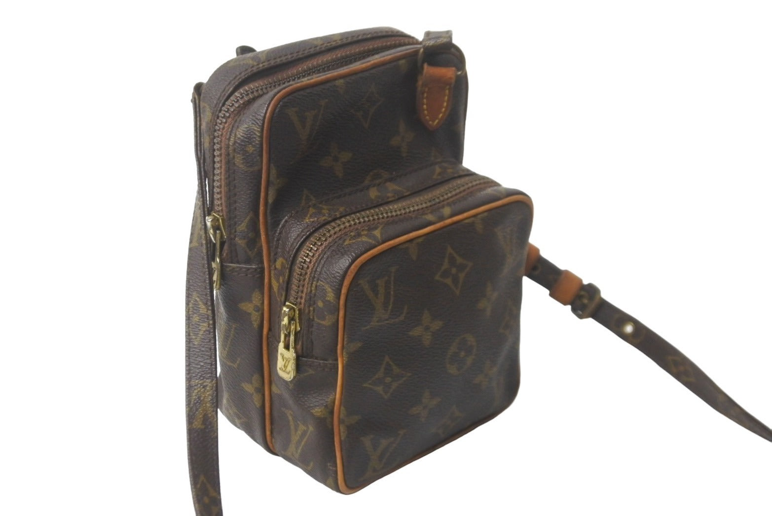 LOUIS VUITTON ルイヴィトン モノグラム ミニアマゾン ショルダーバッグ M45238 キャンバス ブラウン 中古 63115 –  Casanova Vintage