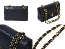 Load image into Gallery viewer, CHANEL シャネル Wフラップ マトラッセ チェーン ショルダーバッグ 23cm 2番台 ラムスキン ブラック ゴールド金具 美品 中古 63126