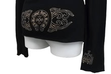 画像をギャラリービューアに読み込む, CHROME HEARTS クロムハーツ アームクロス デザイン Vネック 長袖Ｔシャツ ブラック ロゴ サイズS 美品 中古 63133